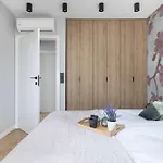 Duzy W Centrum Krakowa Z 4 Sypialniami Balkonem I Parkingiem By Renters Apartmán